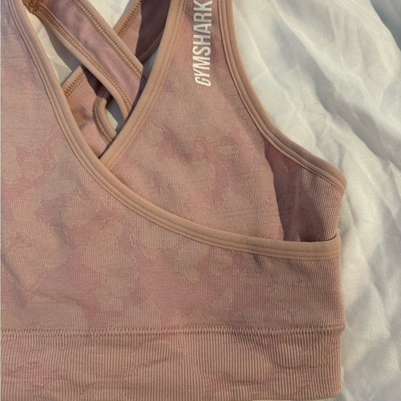 Gymshark Adapt Bra Pink Camo Size XS - Picture 2 of 7